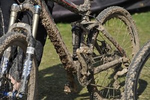 велосипед в грязи