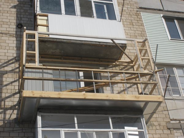 выносное остекление балкона 
