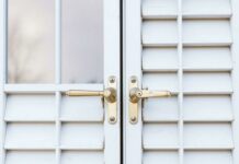 Установка замков на окнах: как выбрать, установить и не пожалеть Установка замков на окнах: как выбрать, установить и не пожалеть